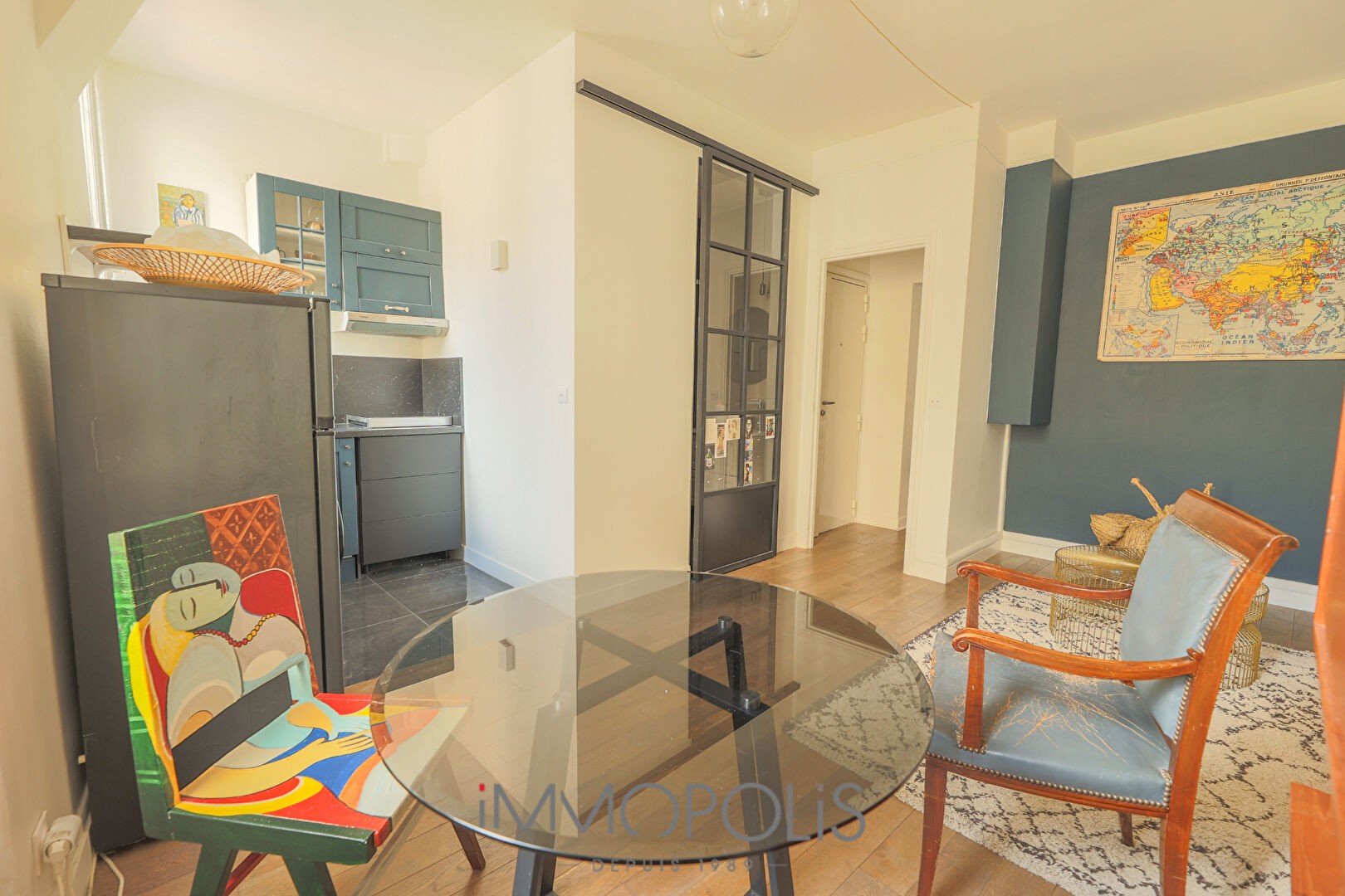 Charming two rooms rue Ravignan 1