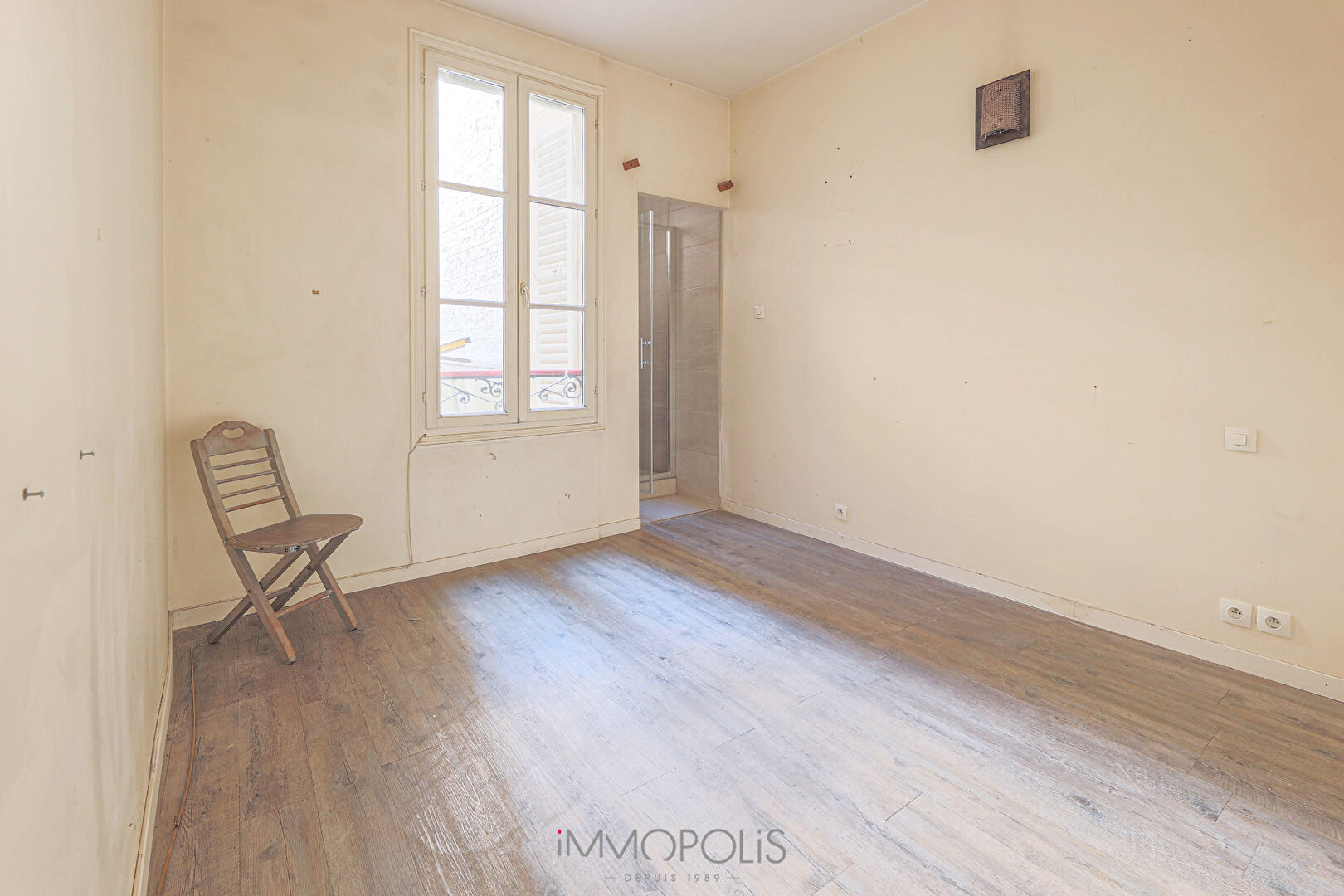 Beautiful 3 rooms not overlooked in Montmartre of 60.65 m² 6