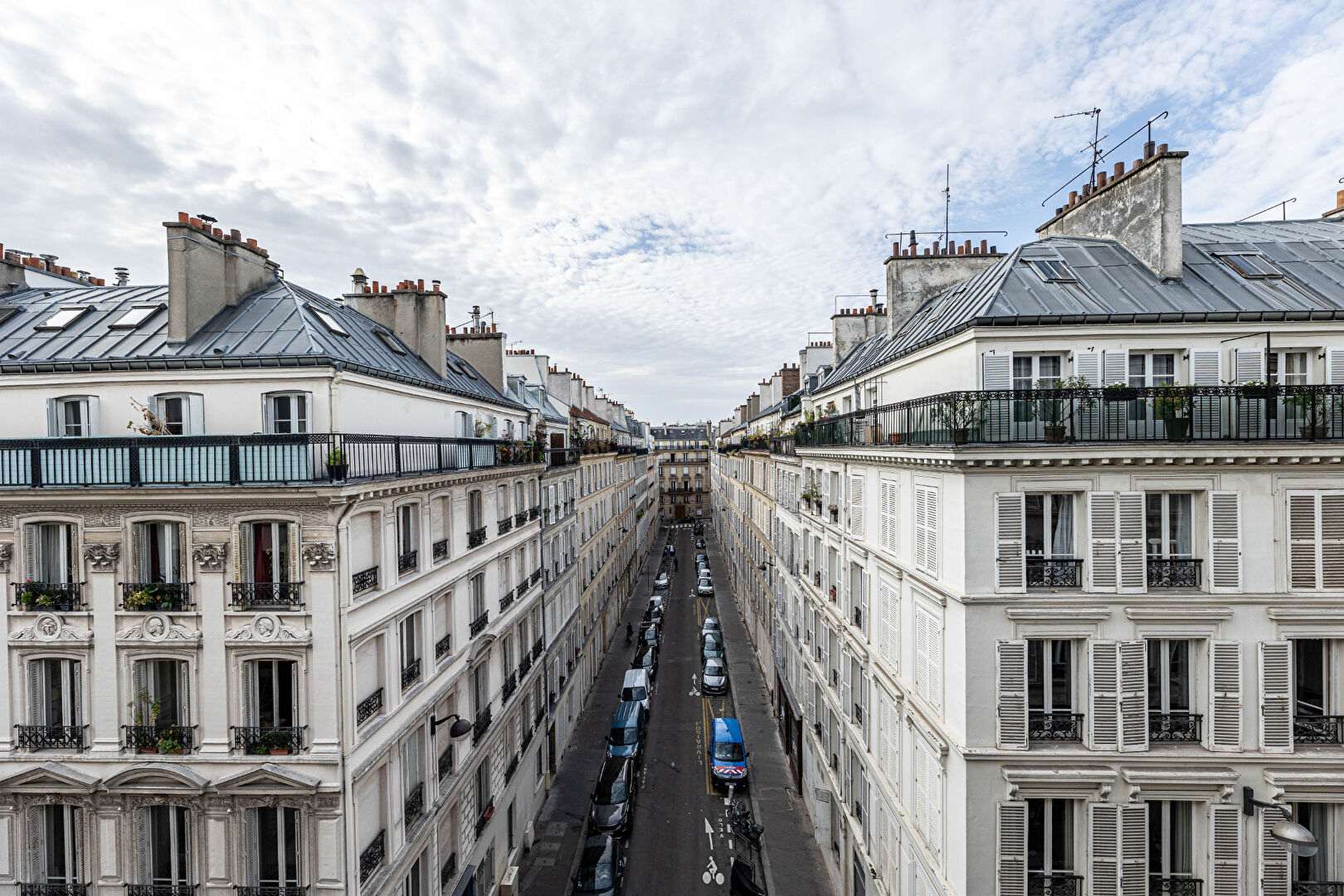 Paris apartment 4 room(s) 142 m2 16