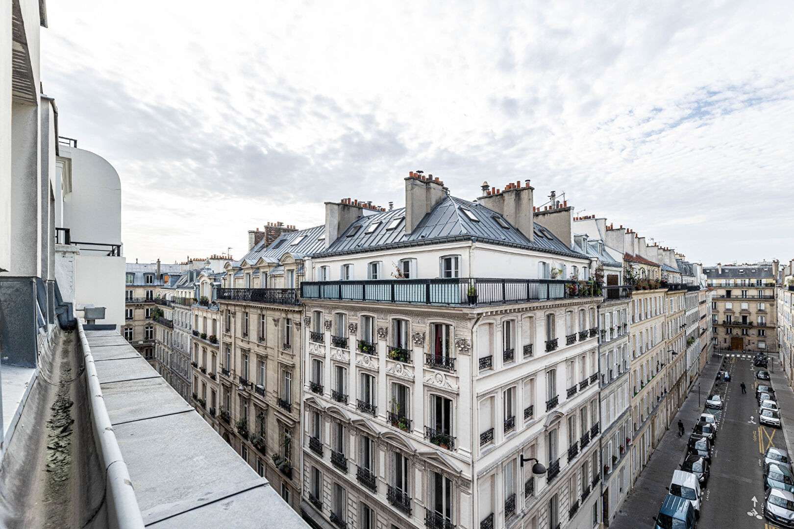 Paris apartment 4 room(s) 142 m2 17