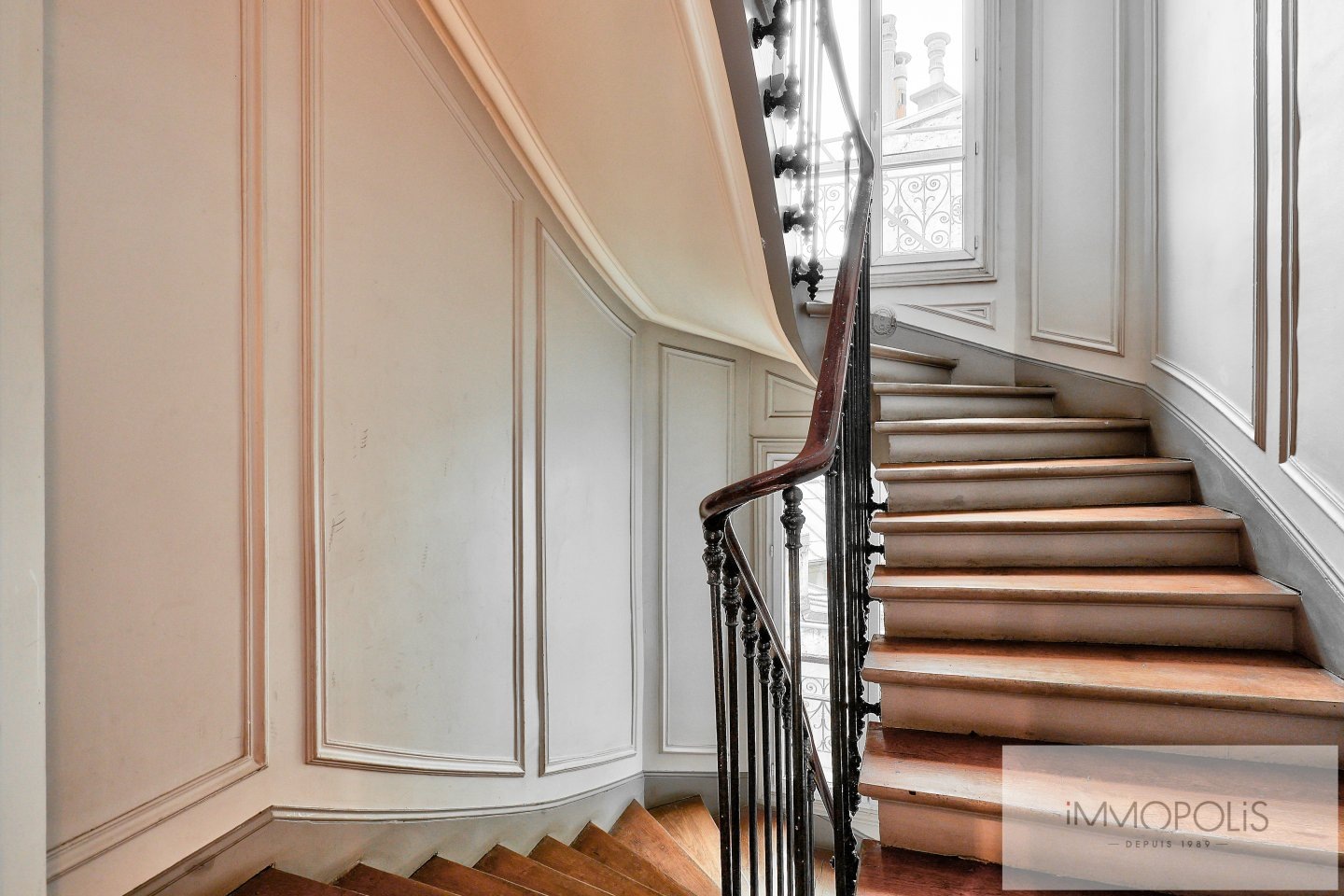 Rue CUSTINE / RAMEY 4/5 PIECES de 88,84M² BEAU CLASSIQUE 14