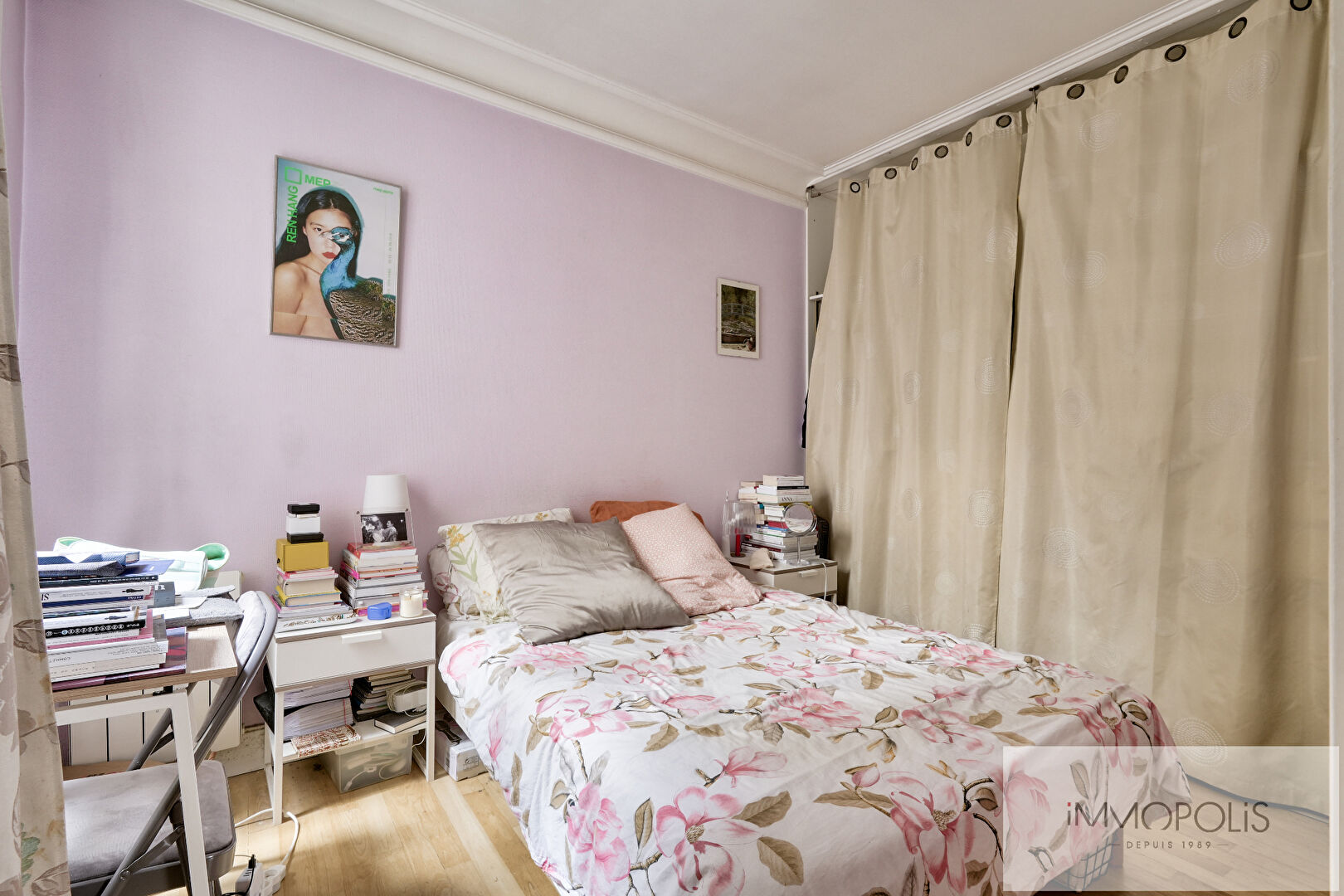 Beautiful 2 rooms located in a highly sought -after building in Montmartre! 4