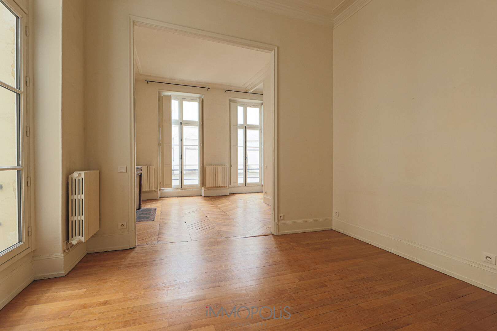 Paris 3 -piece apartment (s) 67 m2 5