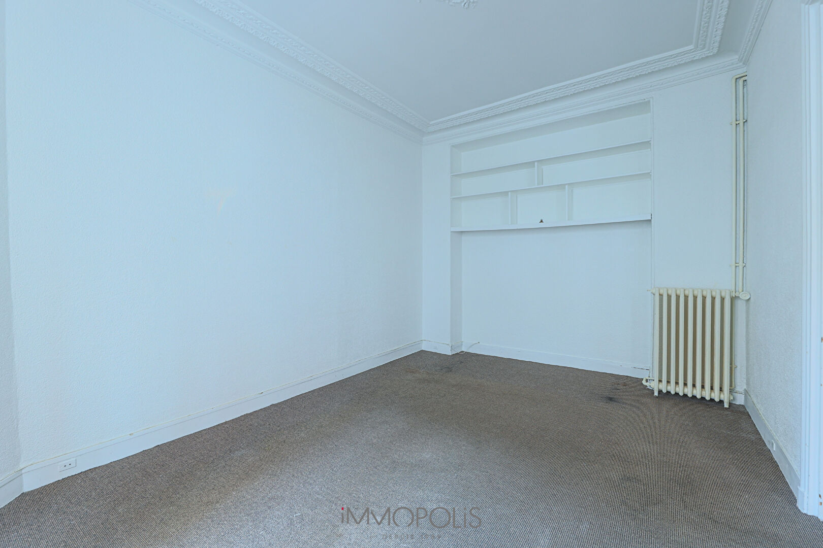 Apartment 2/3 rooms on the ground floor Haut Lamarck 5