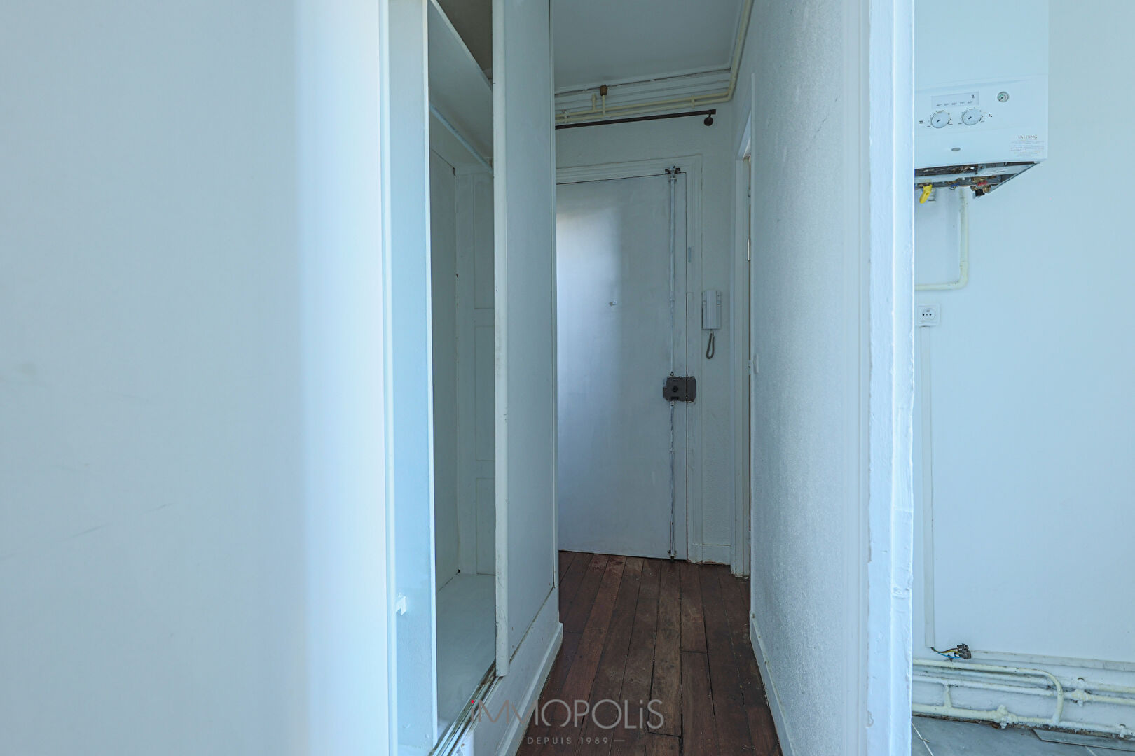 Apartment 2/3 rooms on the ground floor Haut Lamarck 6