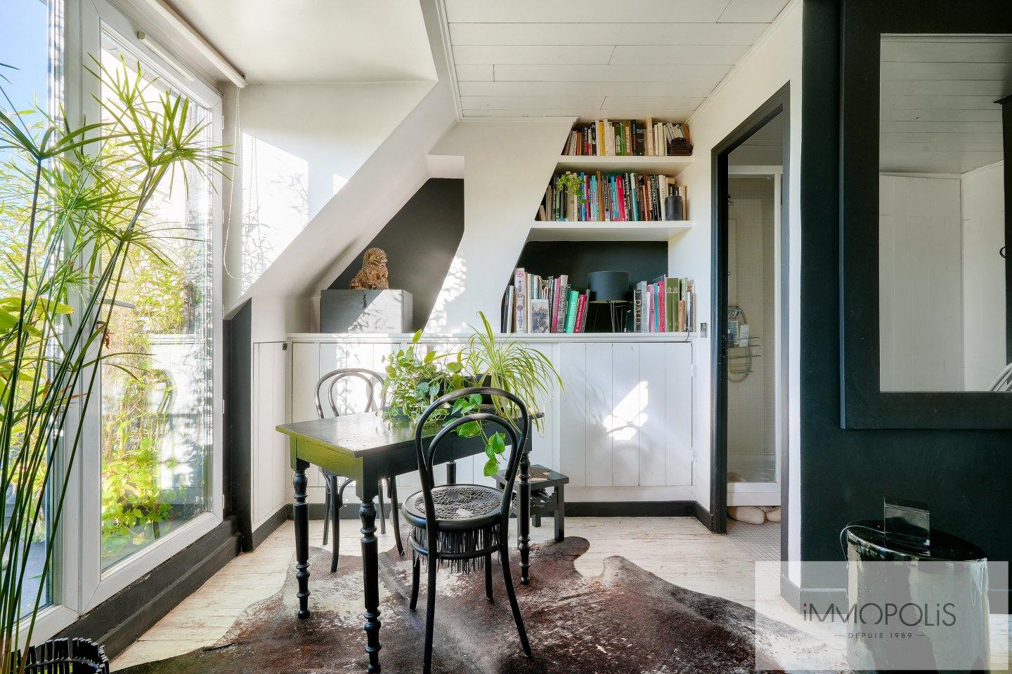 Charming studio with terraces, rue Lapeyrère Paris 18e. 12