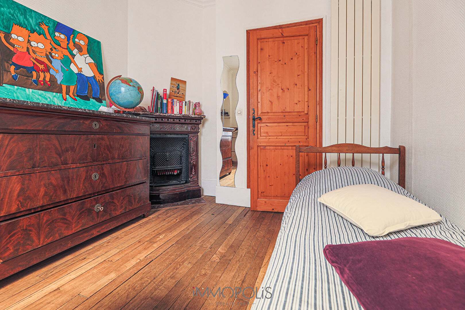 Duplex rue Lepic in the Abbesses. 12