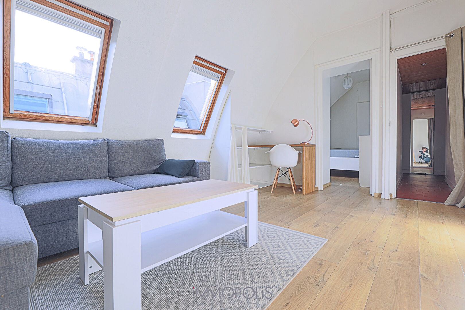 Abbesses, beautiful 2 rooms in the last floor, clear and calm 1