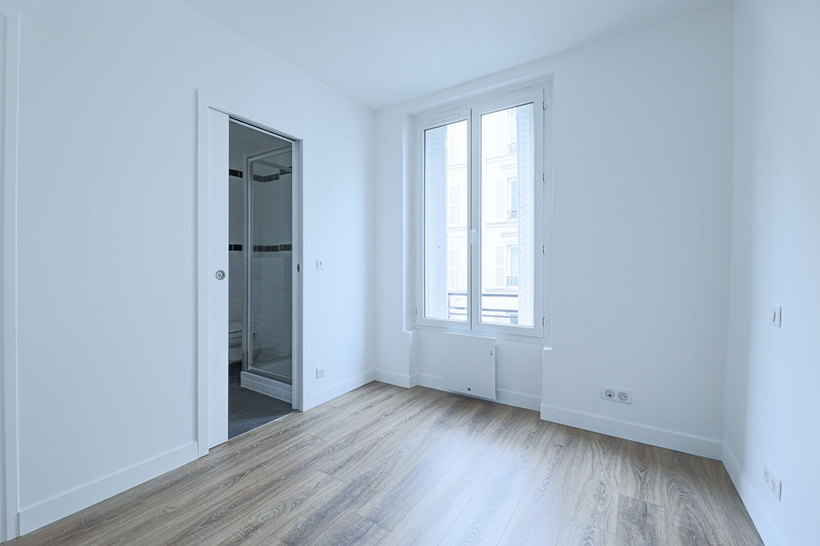 Paris apartment 2 room (s) 28 m2 7