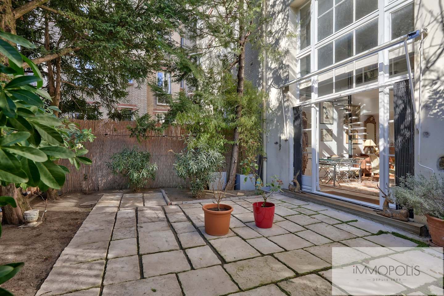 Bel atelier avec jardin en plein Montmartre. 13