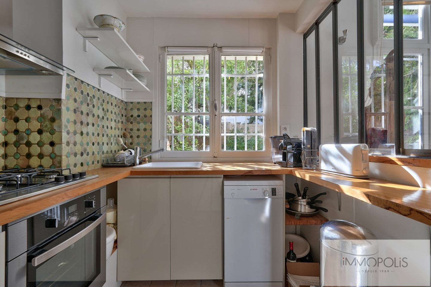 Bel atelier avec jardin en plein Montmartre. 17