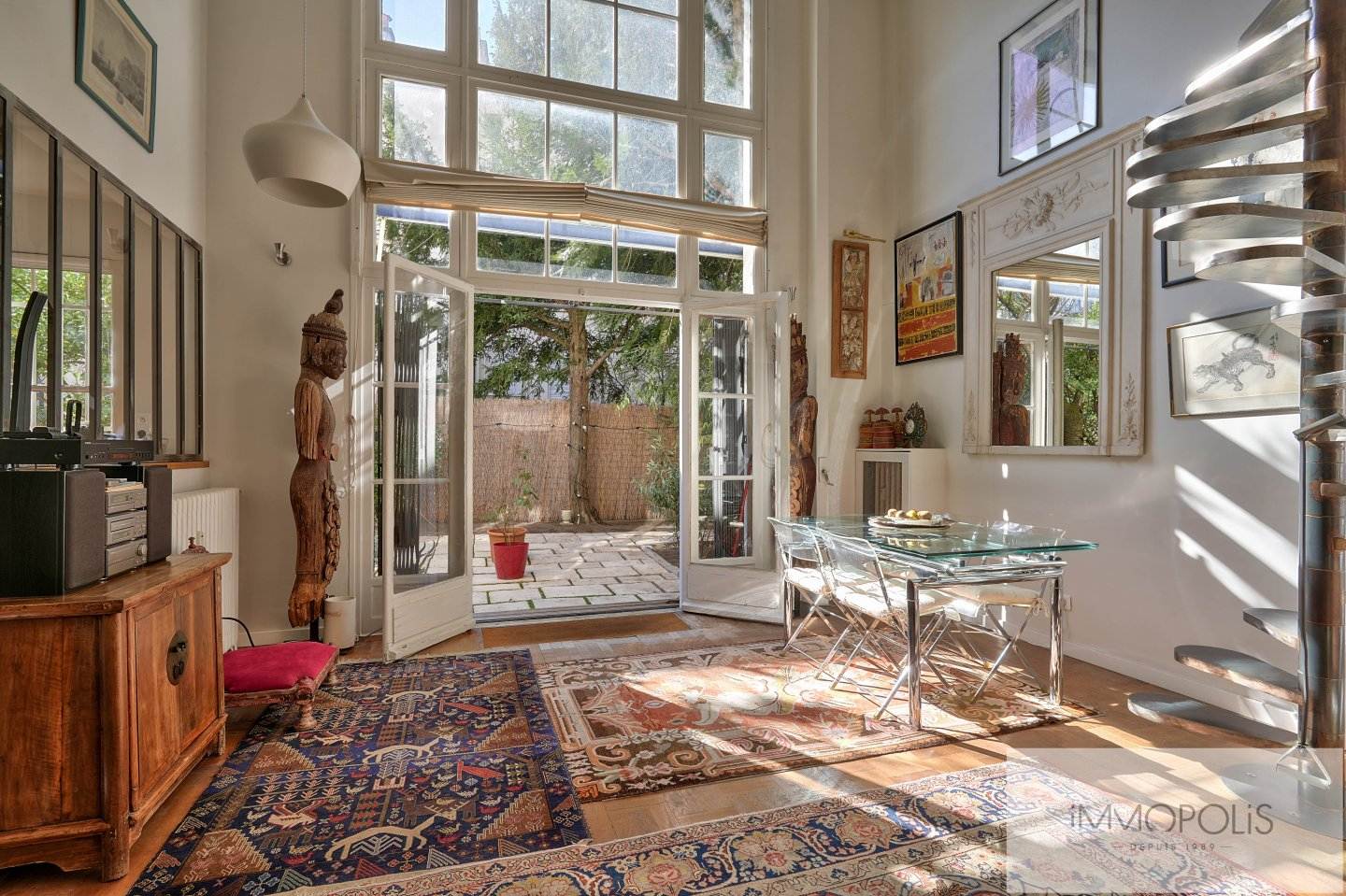 Bel atelier avec jardin en plein Montmartre. 8