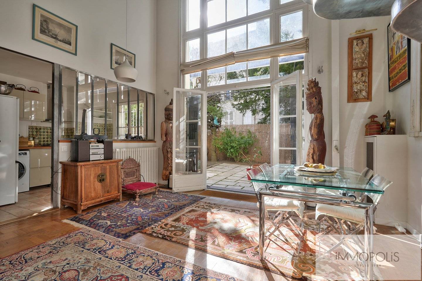 Bel atelier avec jardin en plein Montmartre. 9