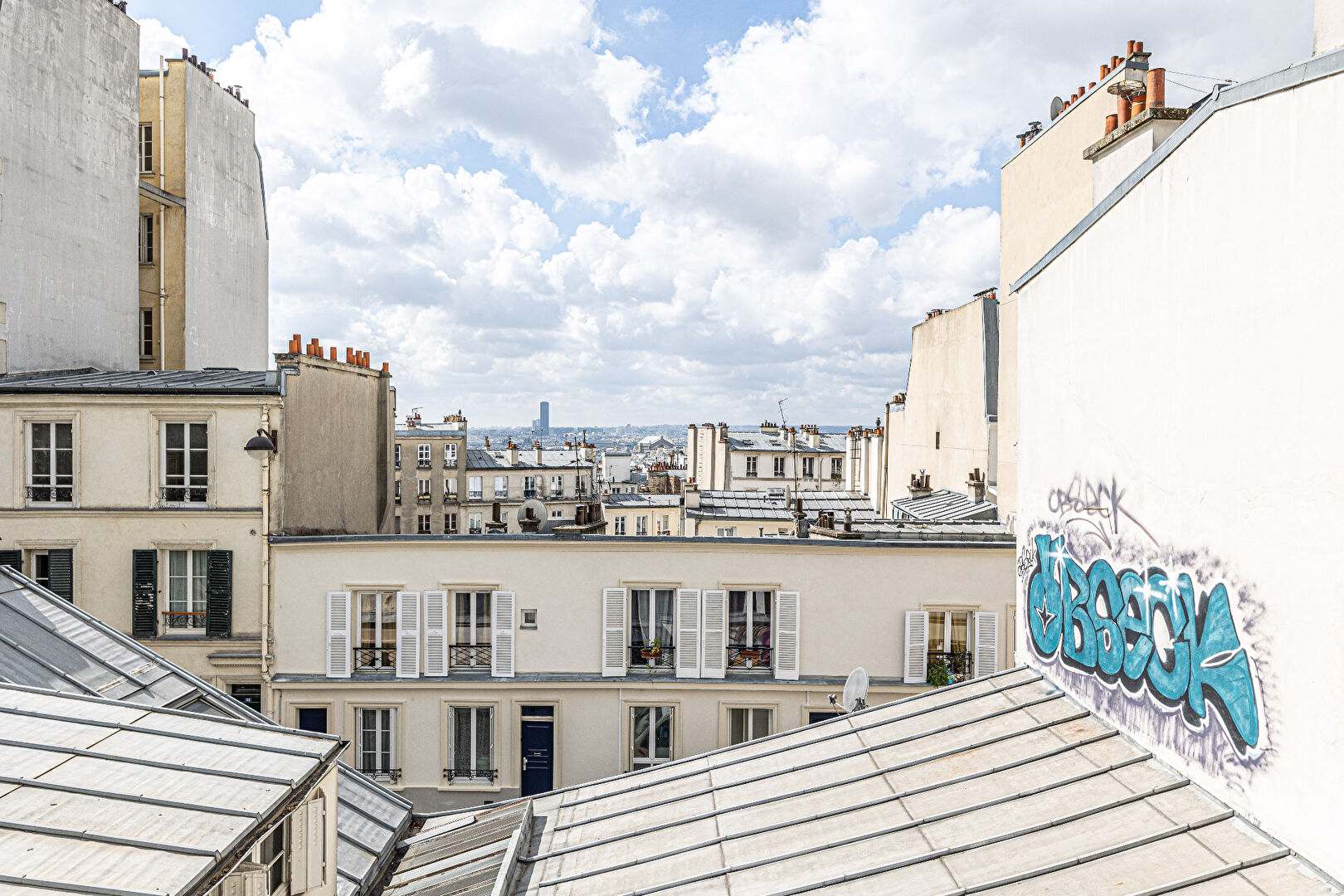 Abbesses 2 piece (s) with views 2
