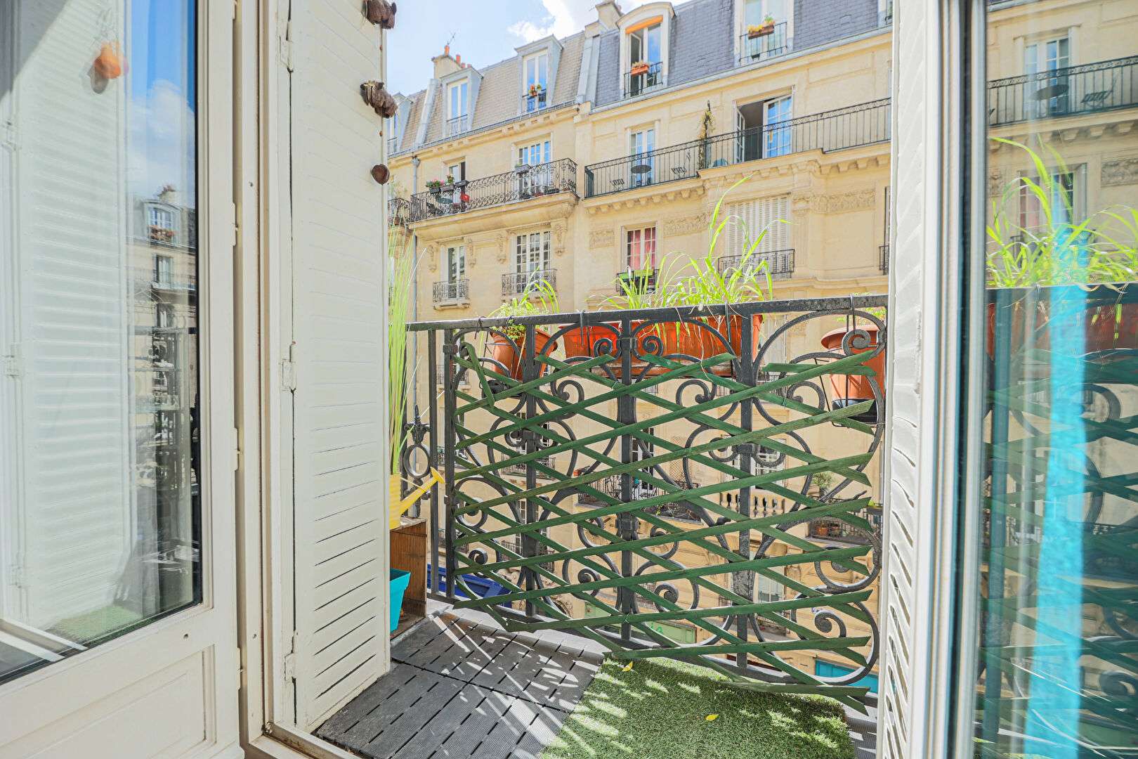 Paris 3 -room apartment (s) 44.22 m2 7