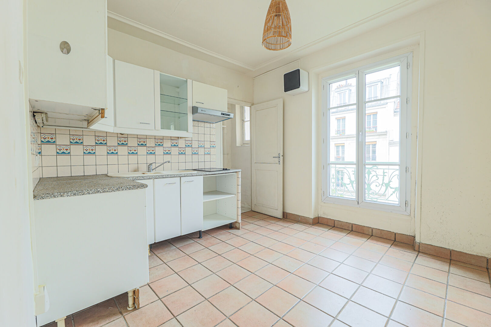 Large 2 full sky rooms MAIRIE SECTORS 3