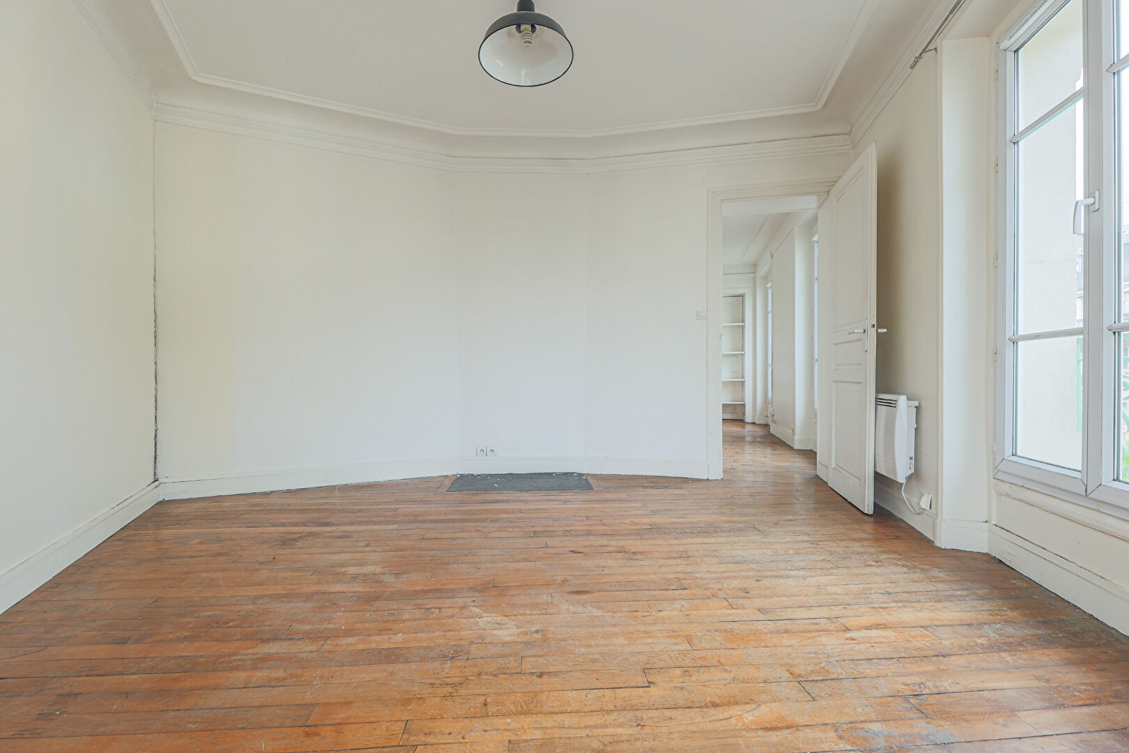 Large 2 full sky rooms MAIRIE SECTORS 7