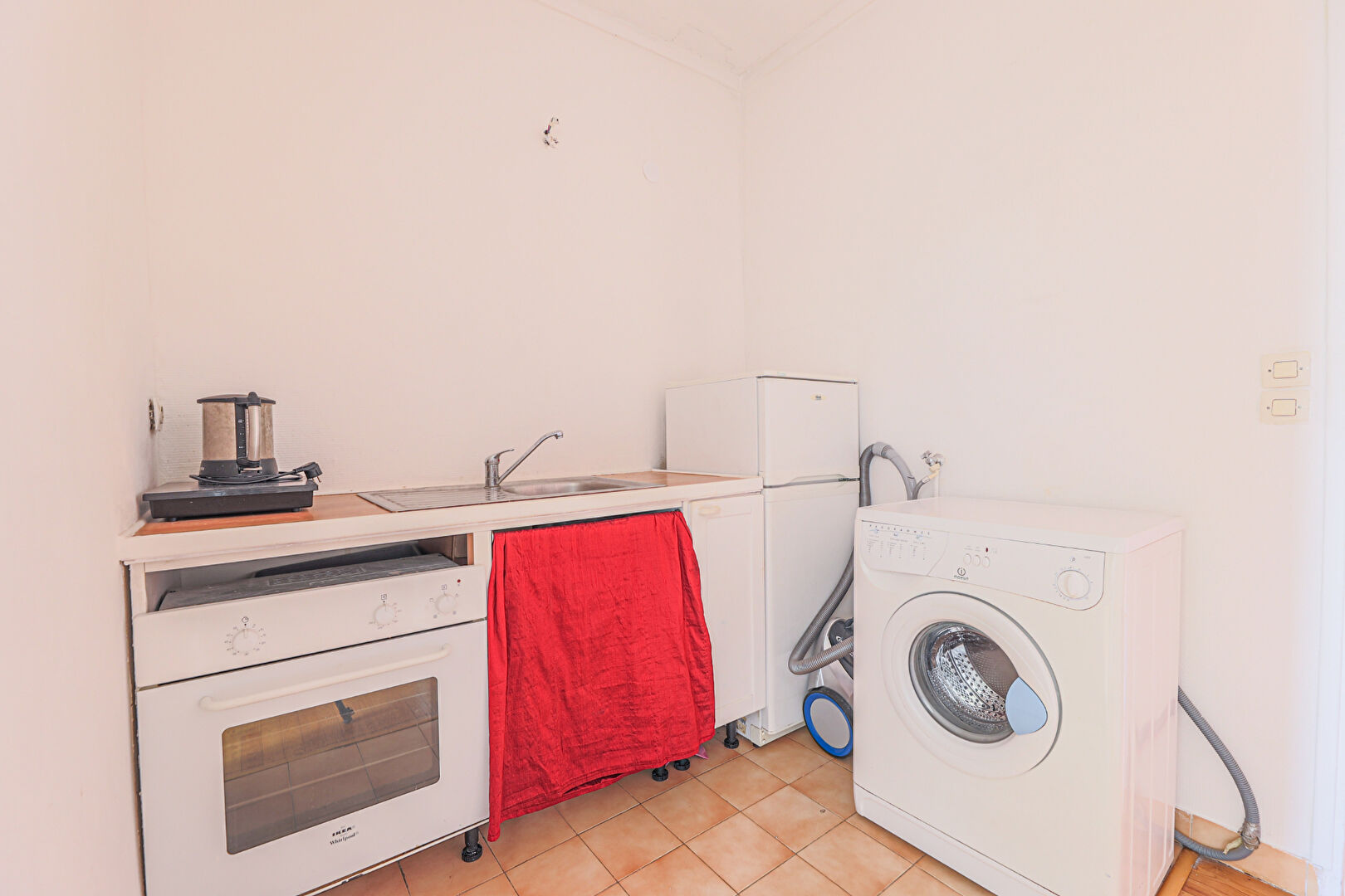 Studio avec vue imprenable cimetière de Montmartre ! 6