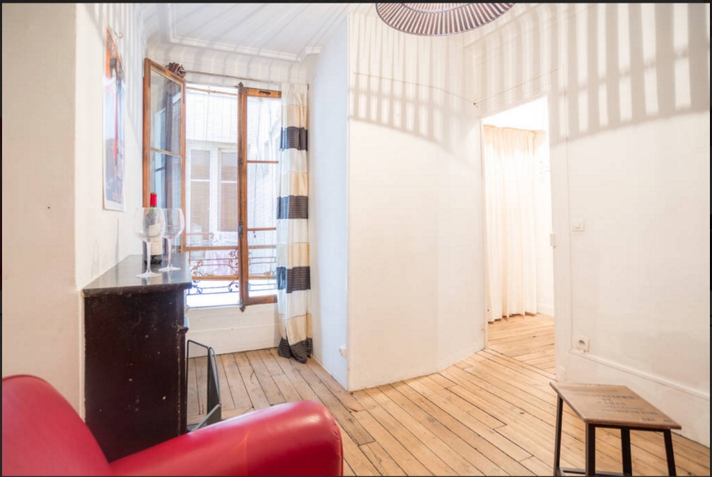 Charmant 2 pièces à Montmartre, vendu occupé 2
