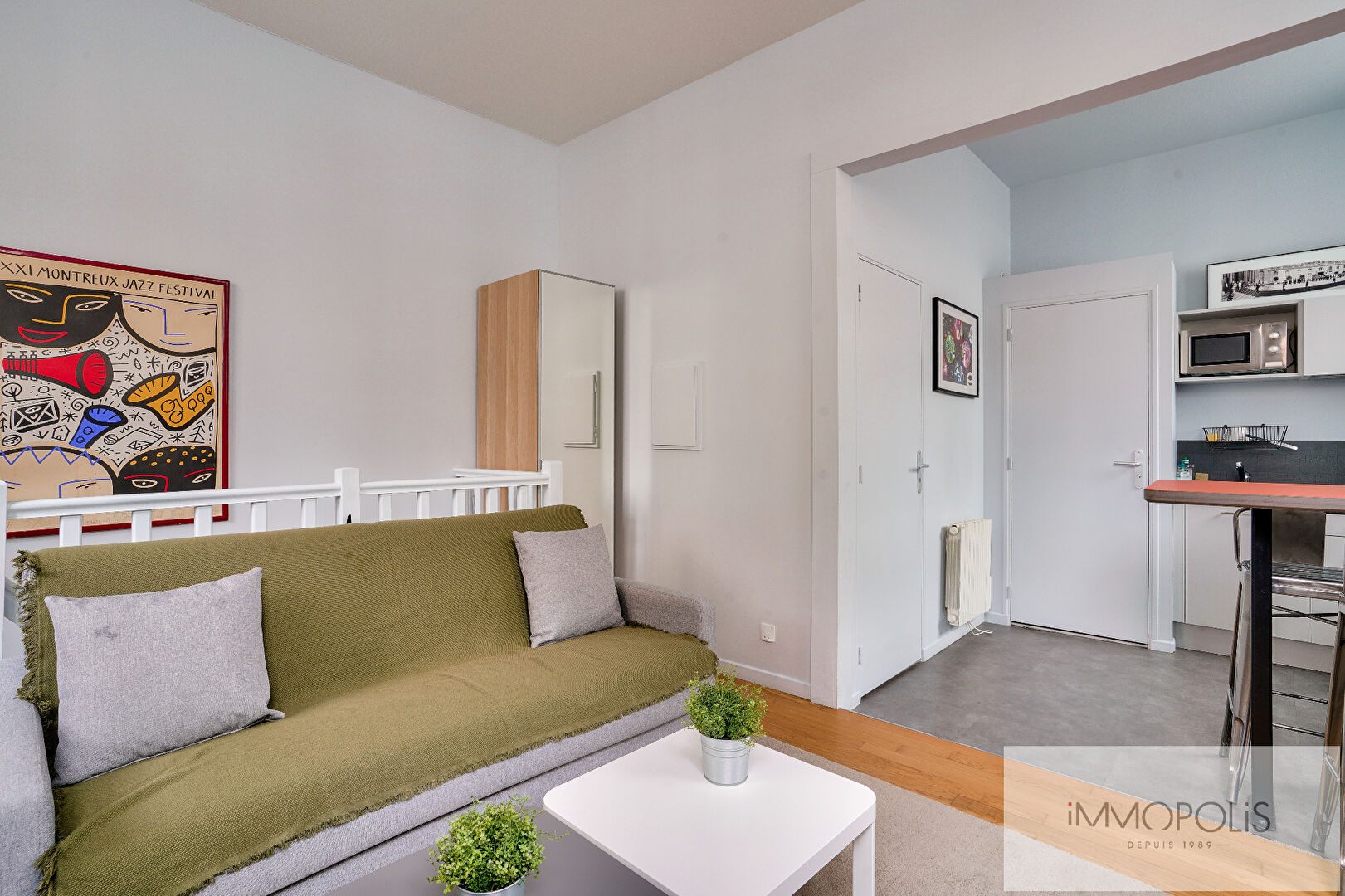 LOCAL COMMERCIAL AMENAGÉ EN APPARTEMENT ! 12