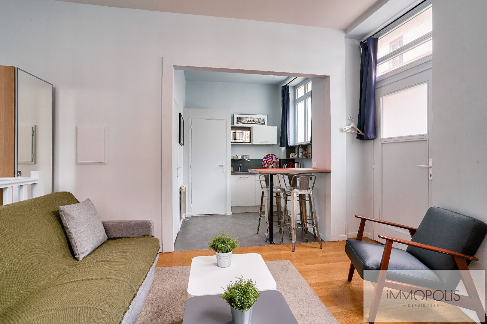 LOCAL COMMERCIAL AMENAGÉ EN APPARTEMENT ! 13