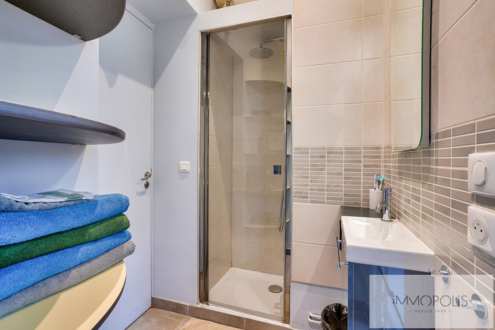 LOCAL COMMERCIAL AMENAGÉ EN APPARTEMENT ! 9