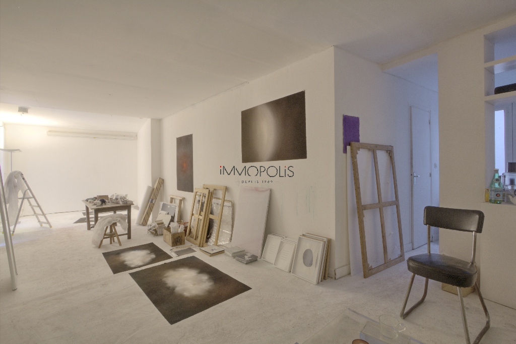 Atelier insonorisé / Open – space de 44.18 M² très bien placé à Montmartre ! 3