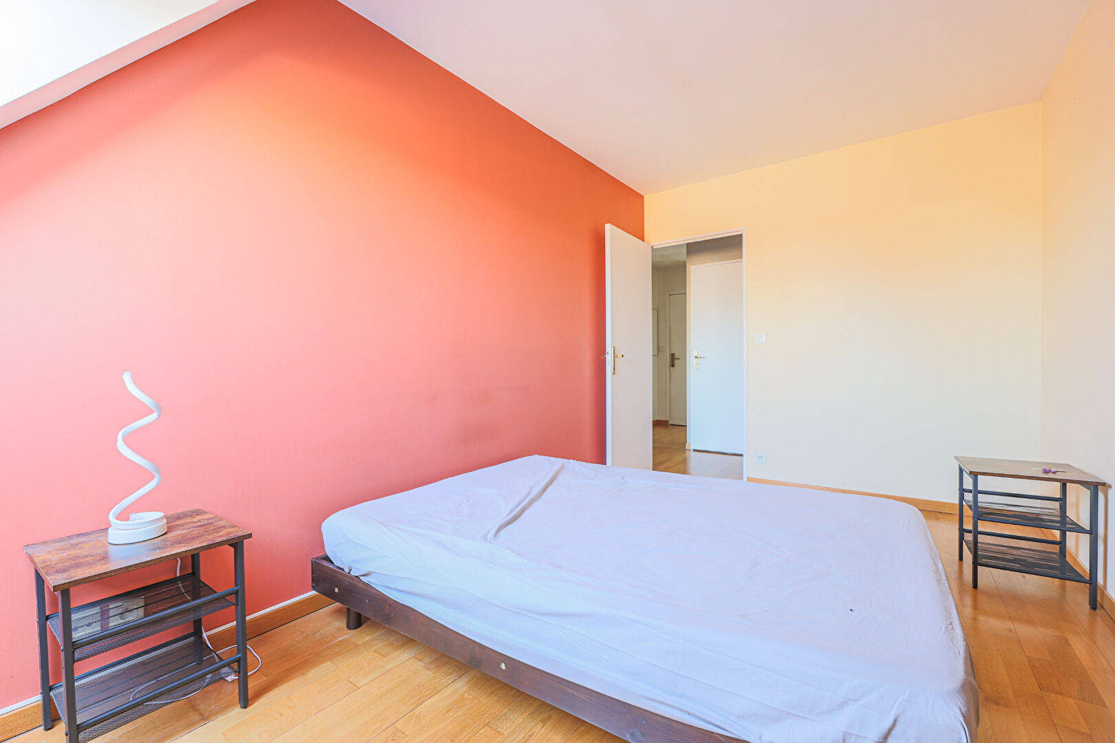 Appartement familial de 74 m² environs en dernier étage avec terrasse! 10