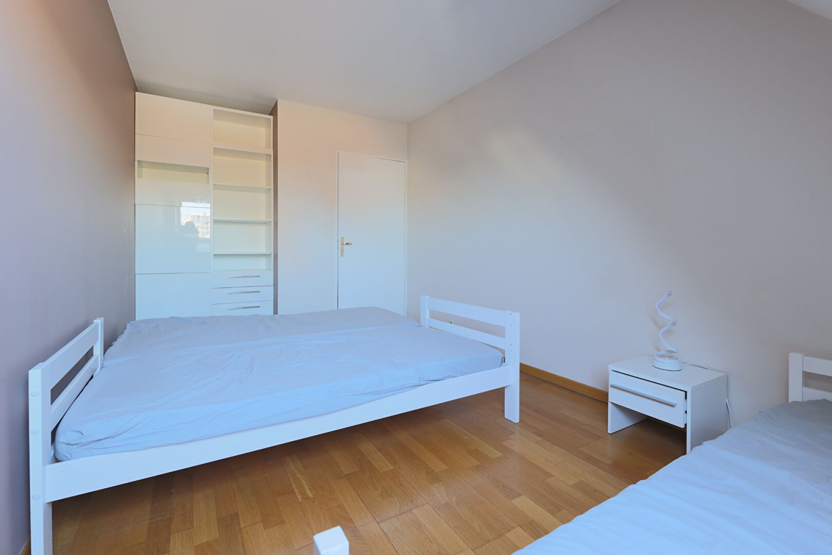 Appartement familial de 74 m² environs en dernier étage avec terrasse! 12