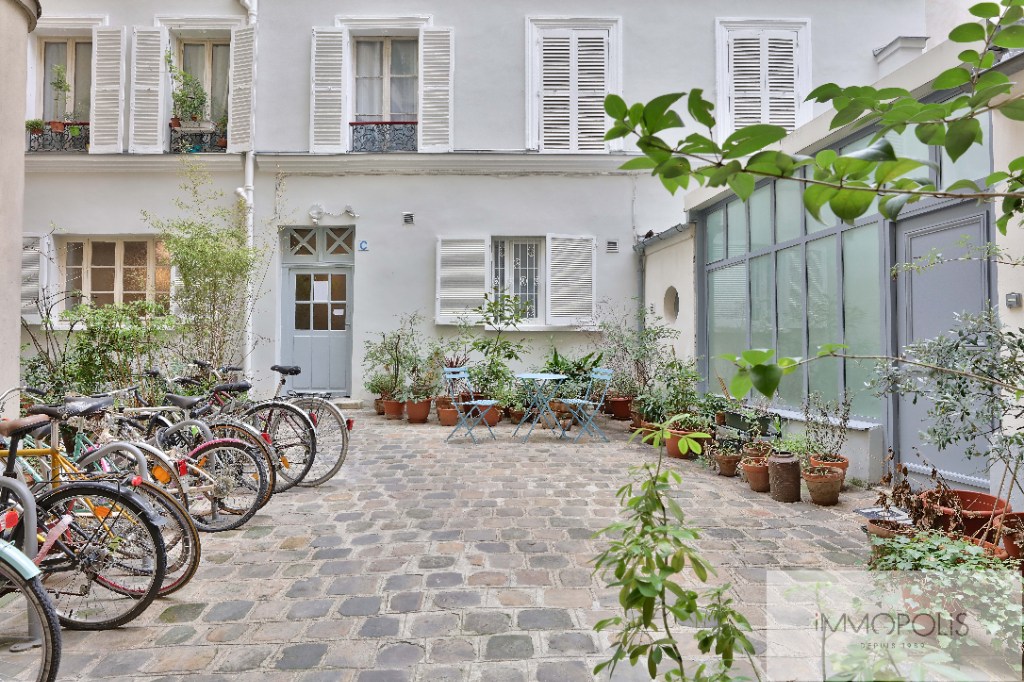 Town Hall XVIII, rue Ramey 2 rooms of 31m² of charm !!!! 3