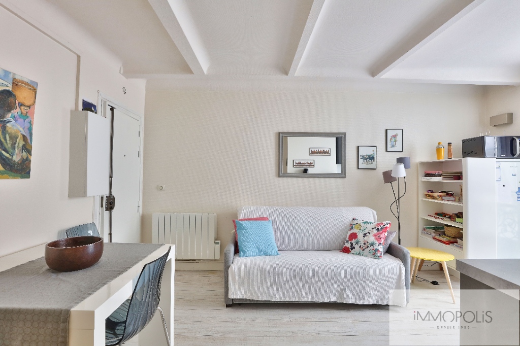 Town Hall XVIII, rue Ramey 2 rooms of 31m² of charm !!!! 9