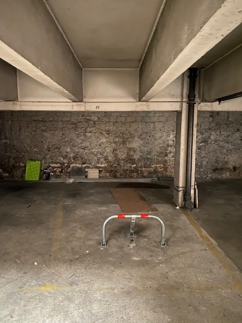 Car park rue feltrier 75018- 150 cc 2