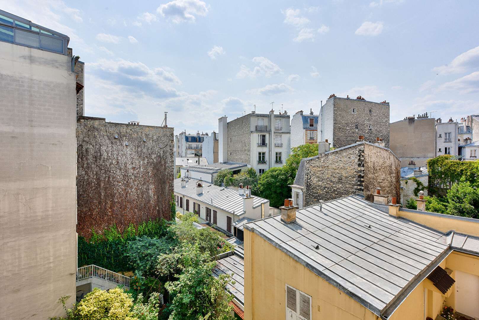Montmartre, rue Durantin, beau 3 pièces à rénover à visiter rapidement ! 1