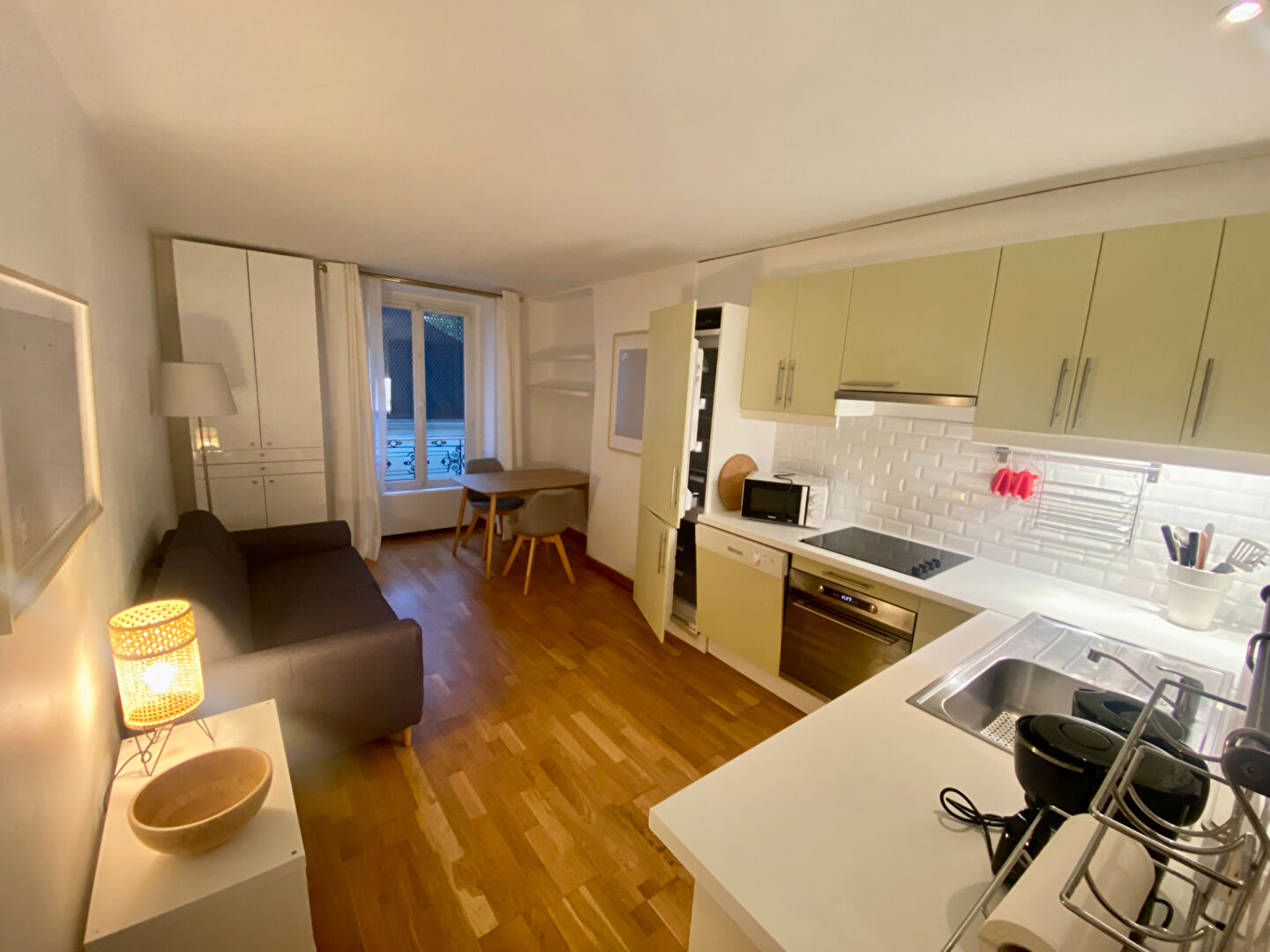 Appartement Paris 2 -3pièce(s) 45.86 m2 1
