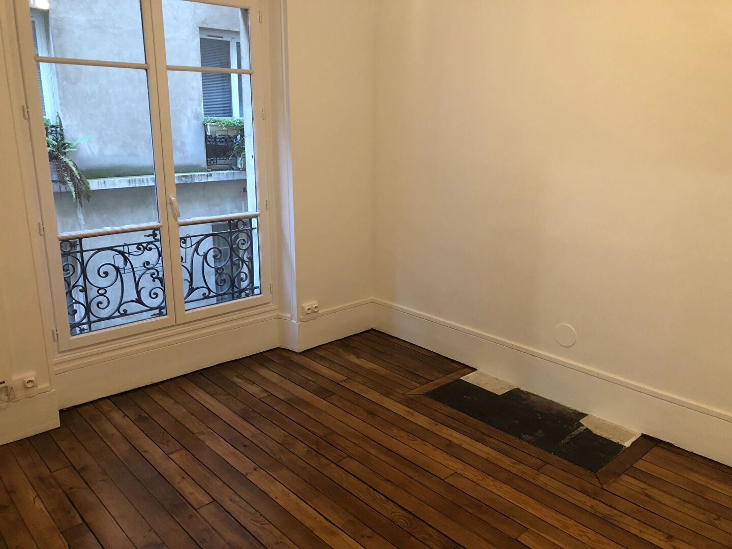 Appartement Paris 2 pièce(s) 40.42 m2 1