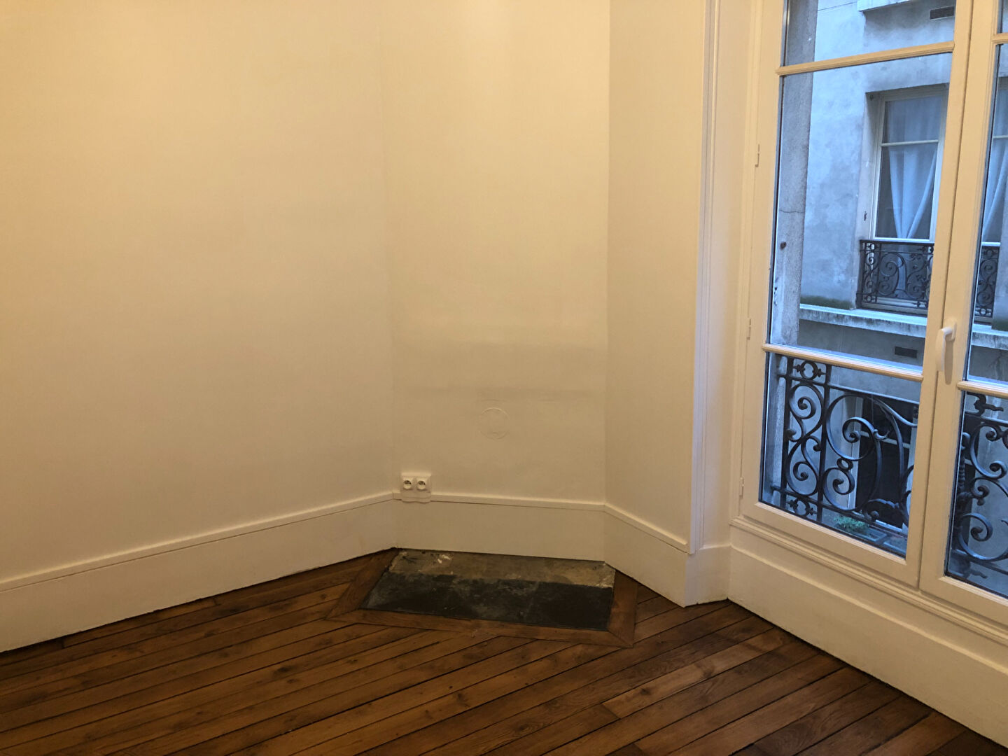 Appartement Paris 2 pièce(s) 40.42 m2 3