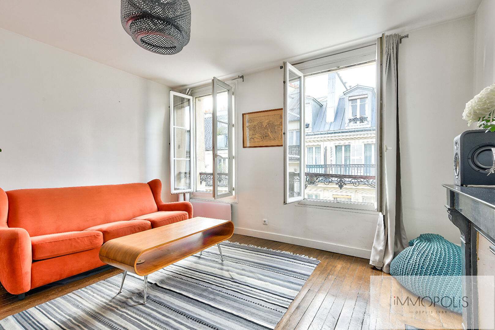 Charming 2 sunny and optimized rooms – rue Burq, abbesses 1