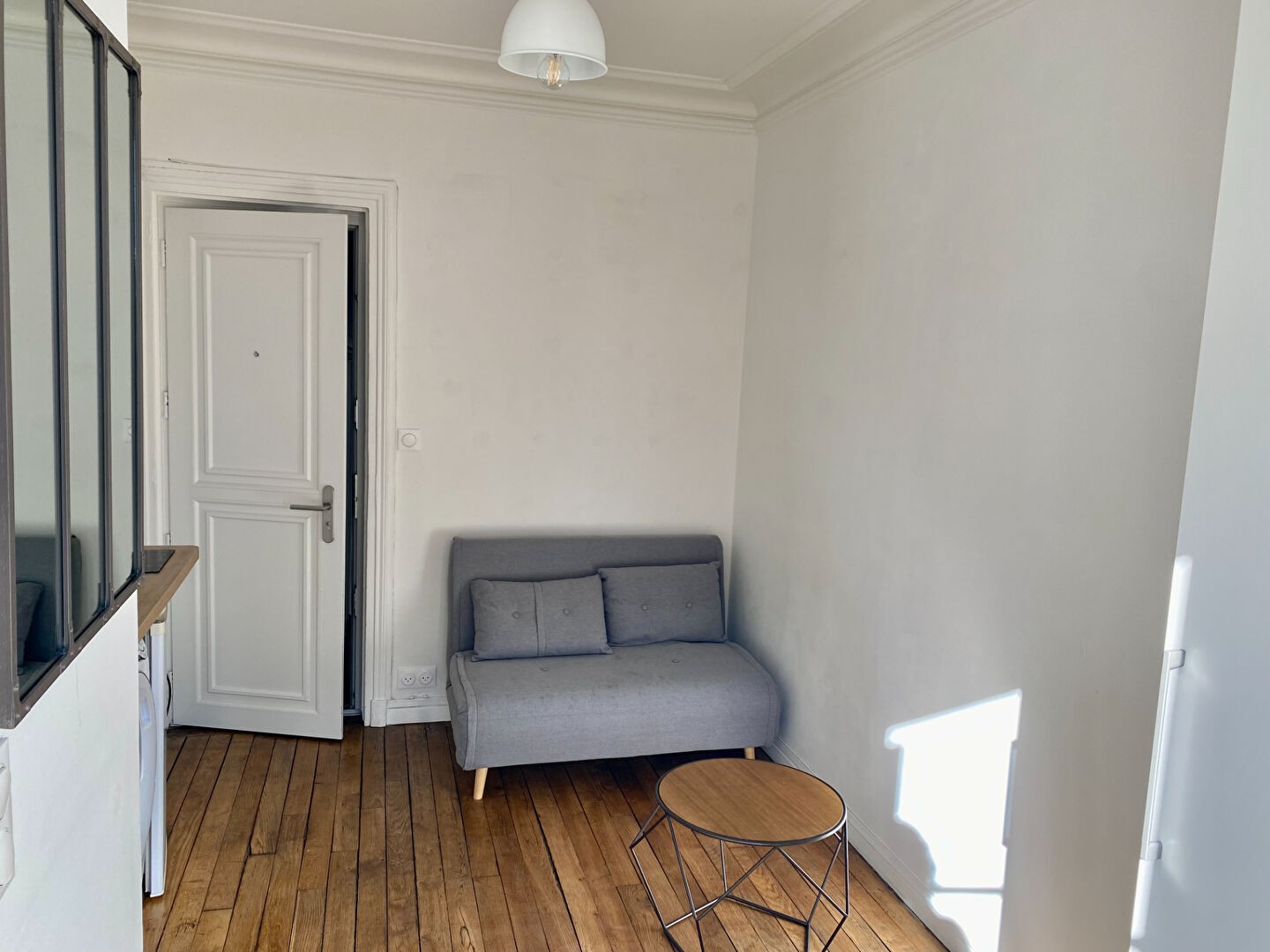 Rue Ramey , STUDIO tout confort 12,21 m² Secteur Mairie 4