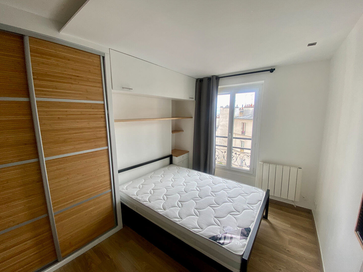Paris 1 room apartment (s) 25.37 m2 3