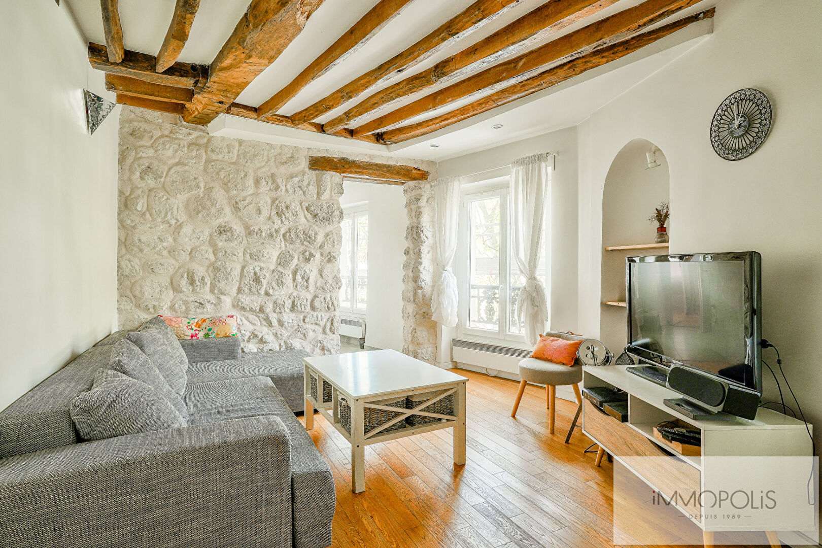 Apartment two rooms of 35m² full of charm 1
