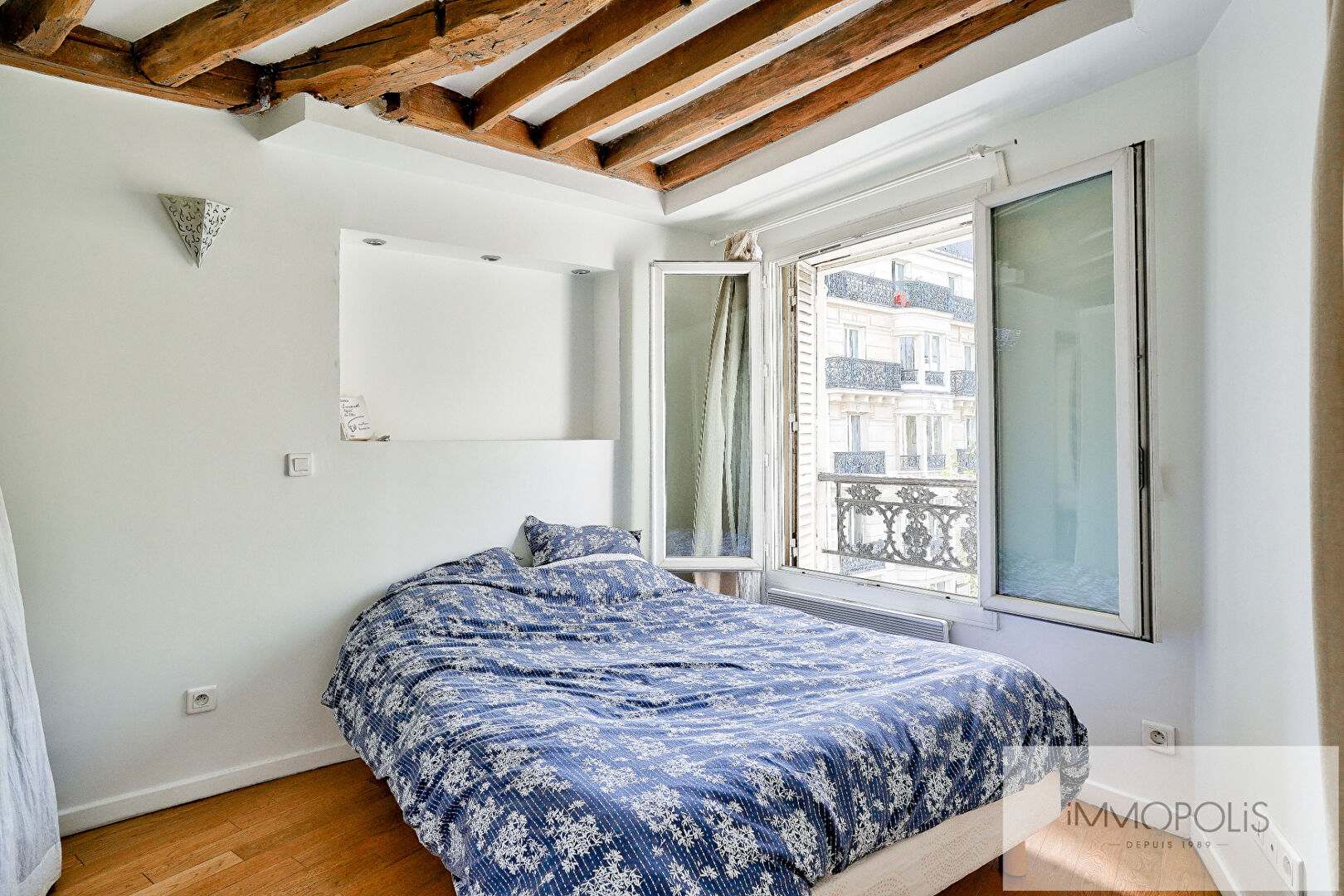 Apartment two rooms of 35m² full of charm 8