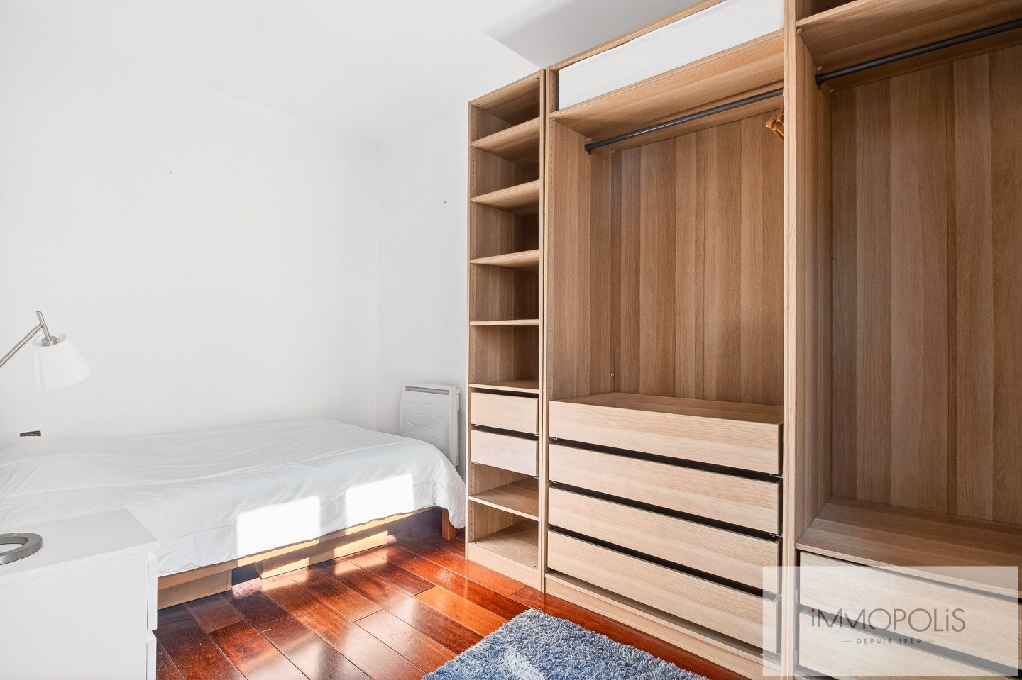 Rue Gabrielle en plein coeur de Montmartre. 4 Rue Gabrielle en plein coeur de Montmartre. 4