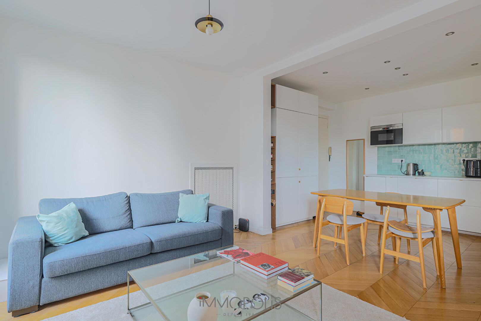 Superb 2 bedroom apartment elevator Caulaincourt / Junot 3 Superb 2 bedroom apartment elevator Caulaincourt / Junot 3