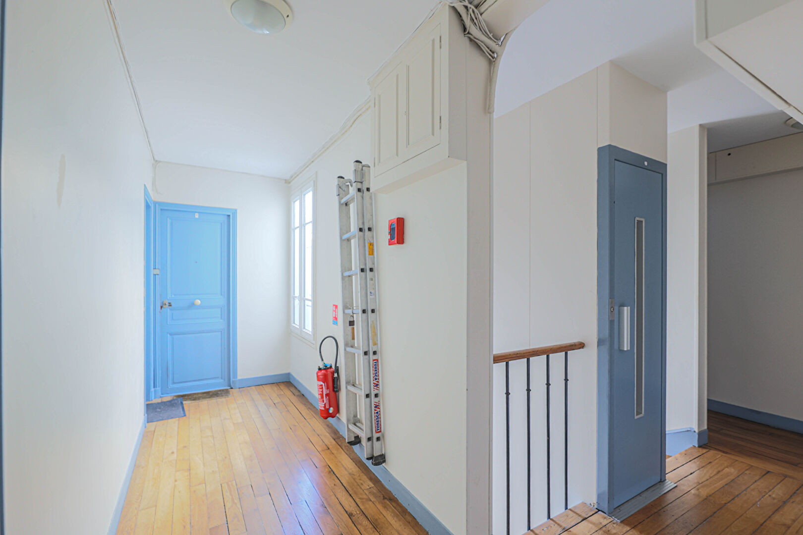 Studio au dernière étage avec ascenseur de 11m² 9