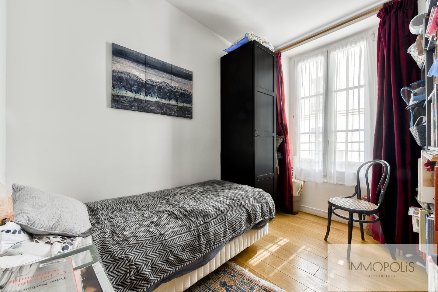 Duplex avec vue dégagée en plein coeur des Abbesses. 13