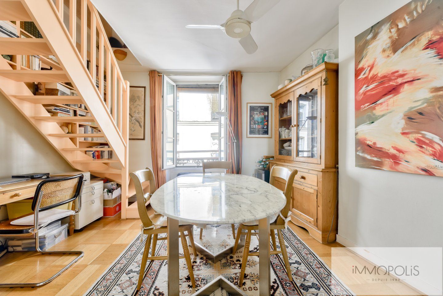 Duplex avec vue dégagée en plein coeur des Abbesses. 9
