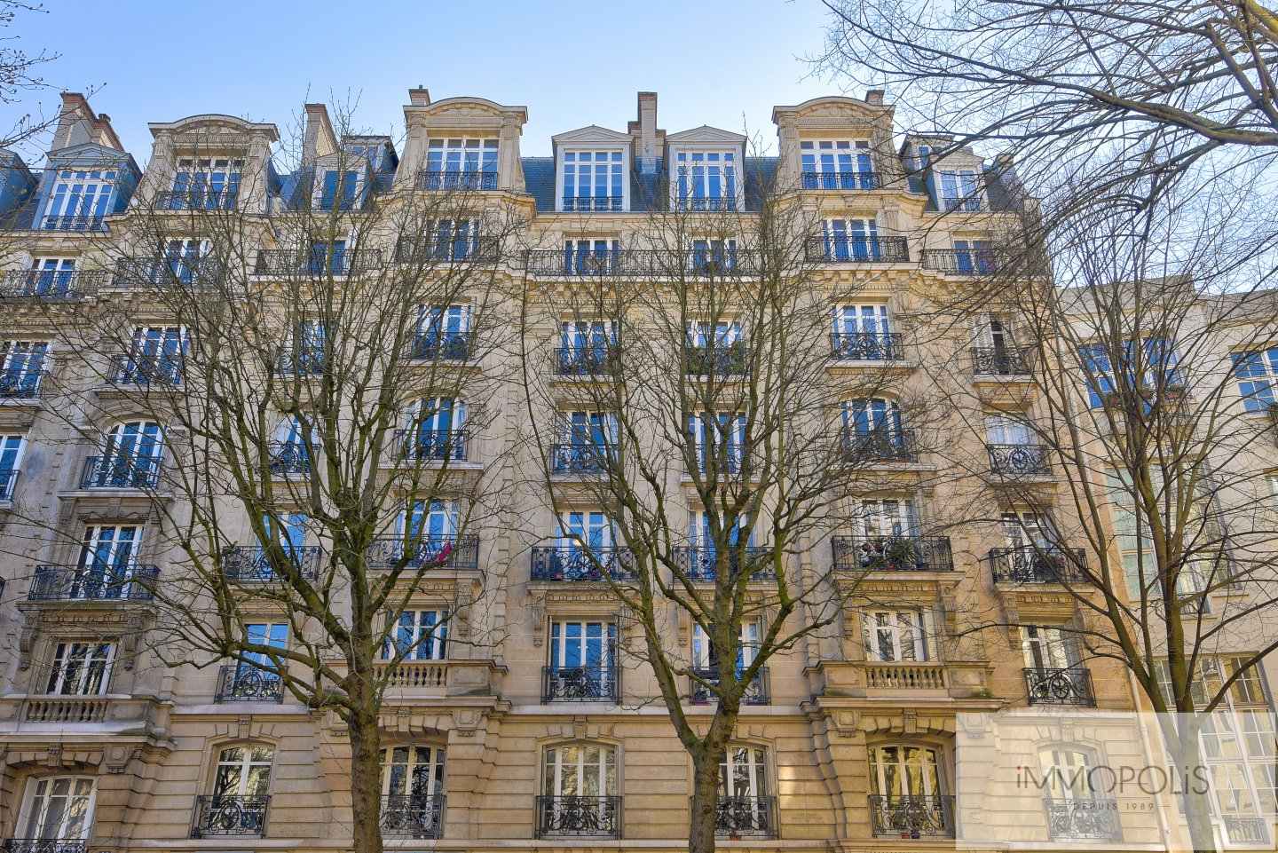 Avenue Junot Paris XVIIIe. Montmartre. 14