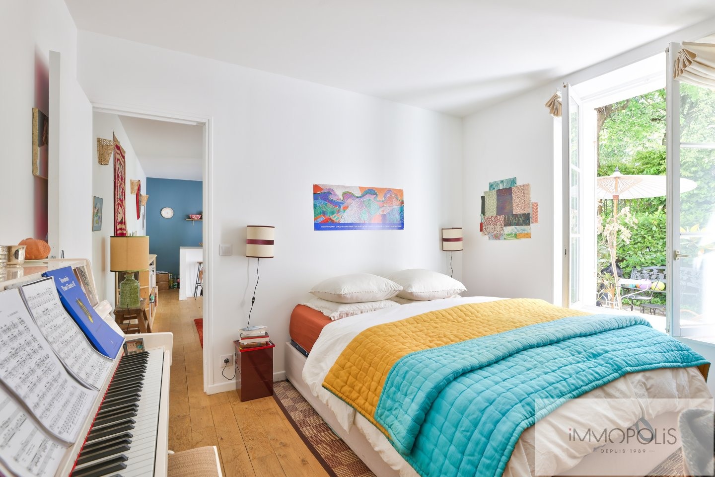 « Comme une maison » Avenue Junot. Off-market. 14