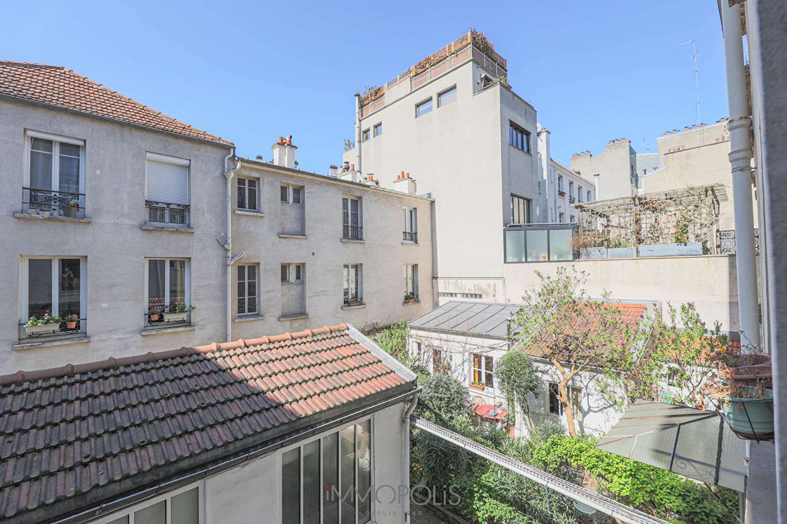 Petit trois pièces de 39 m² Lamarck – Caulaincourt 1