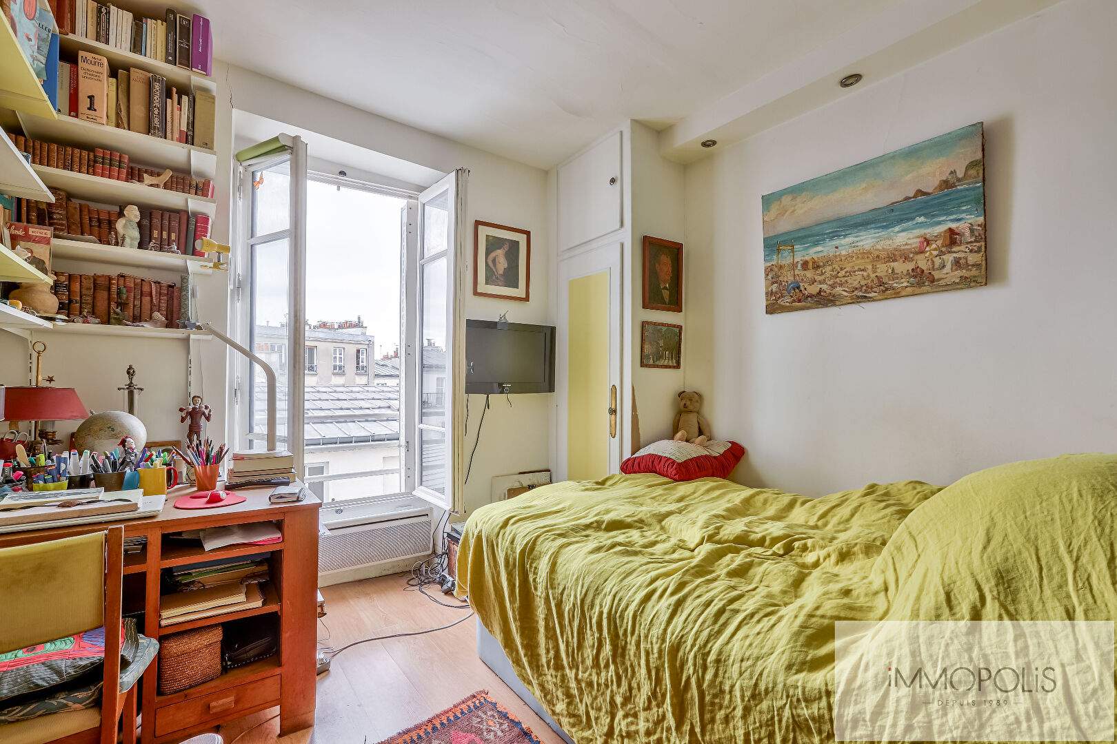 Viager occupé : Studio plein sud avec vue sur les toits de Paris, Rue Berthe, Montmartre 5